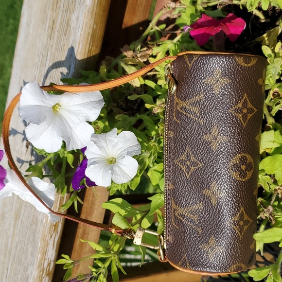 LOUIS VUITTON MONO MINI PAPILLON - Picture 3 of 15